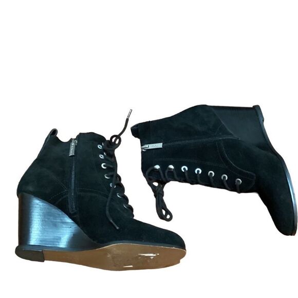 BCBGeneration Wiley Suede Lace Up Wedge Ankle Boot Bootie Black 7 - Picture 5 of 10
